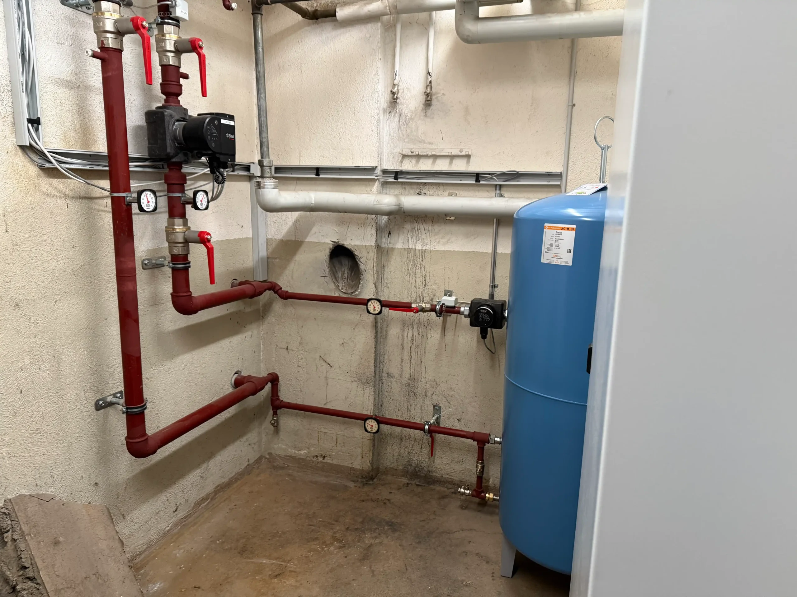 Wärmeerzeugerersatz Autogarage